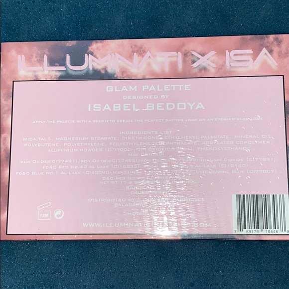 ILLUMINATI X ISA EYESHADOW PALLET - Picture 4 of 4